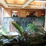 ル・ジャルダン - この上部奥が、お店になります。