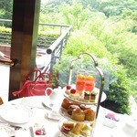 ル・ジャルダン - 緑いっぱいの庭園が素晴らしい