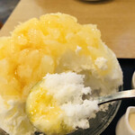 サカノウエカフェ - ゆずレモンソースはメロゴールドと共に！