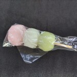銘菓創庵　新月 - 三色団子