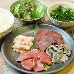 Yakiniku Horumon Ushimasa - 