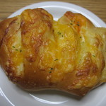 ダン・ブラウン - チーズハムパン　１２８円