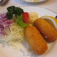 レストラン香味屋 - カニコロッケ（小）　1300円