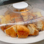 パティスリー＆ブーランジェリー ラ・パルム・ドール - シフォンケーキ～マーブル～＠お好みで生クリームを添えてもらえます