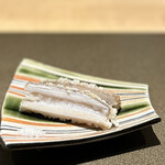 日本料理FUJI - これ、本当に大好物♪
      ホクホクの澱粉質と、蓮根らしいシャキシャキ食感のバランスが好みなんですよね。
      すぐに食べたくなっちゃいます。