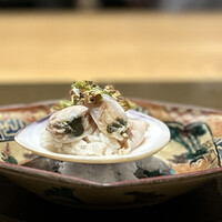 日本料理FUJI - これ、あかんヤツや(^^)
                      ただでさえ美味しいのに、蕗の薹が絶妙なアクセントになって、ちょっと反則級です。