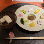 京の米料亭 八代目儀兵衛 - へしこのソースを銀シャリパンと京野菜に添えて