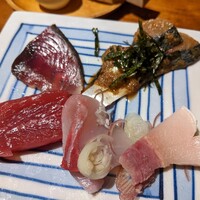 博多メシ 男厨 - 男厨盛(鯛、イサキ、のどぐろ、太刀魚、タコ、ごま鯖、鯨ウネス、平政、マグロ、鰹)