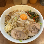 ラーメン BooBoo太郎。 - 大ラーメン豚2枚＋汁なし＋ニラキムチ  アブラ ニンニク