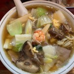 十八番 - 五目うまにそば