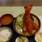 丸和 - 「えびフライ定食」