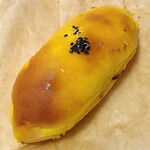 サンブーランジュリ - スイートポテトパン（250円）