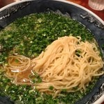 ラー戦場 - 麺。スープはあっさり。