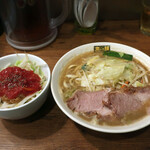 濃菜麺 井の庄 - 濃菜麺 + トマペジ