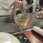 横浜うかい亭 - シャブリ（白ワイン）