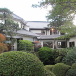 横浜うかい亭 - さらに邸宅に近づきます