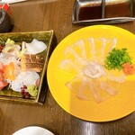 こまつ - 刺盛プラス本わさび2700円＋200円（マグロ・イカ・タコ・太刀魚炙り・サーモン炙り・ひらめ）