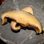 馳走 啐啄一十  - ⑱椚原木椎茸(岡山県美作市、ムサシ農園)
      出汁&醤油&味醂で漬けて寝かした椚原本椎茸はしっかりとした味つけと旨みがあります
      お正月のお節にも入っていました
