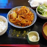 ひびき ハナレ - 豚キムチ炒め定食(900円)
