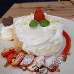 LIKO CAFE - STRAWBERRY WHITECHOCOLATE【期間限定】1,280円税込