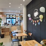 LIKO CAFE - テーブル席