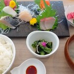 Uotokikaikan Osakanatei - 刺身大盛定食