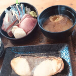 시토로니에 - 회와 구운 생선