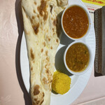 ヒマラヤ - これだけついて1100円♪ナンはお変わり自由