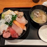 海鮮居酒屋 山傳丸 海浜幕張店 - 