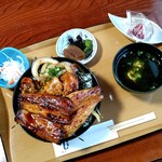 うなぎ和食処 松の家 - 牡蠣かば丼