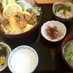 おおはま食事処 - 海鮮丼 1890円