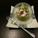 ホテル 湯の本 - 冷たい器でデザートをカバーしてあります