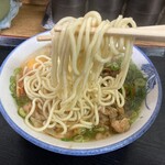 立ち食いうどん 味沢 - ああやっぱり麺の味わいある方がより旨く感じるわ。ワシはうどんより蕎麦・中華麺推しじゃわあ。