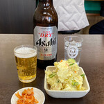 丸福 - ビール＋お通し＋ポテトサラダ