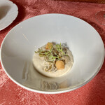 メニューB6,600円、アミューズ牡蠣のコンフィ