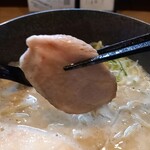 小麦と焼きあご すぐれ - 叉焼