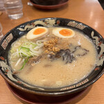 Kagoshima Ra-Men Tontoro - 半熟玉子入り豚とろラーメン