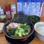 横浜家系ラーメン 伯耆家 - 