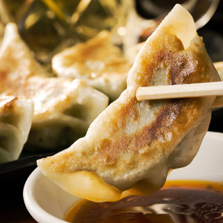 The store is proud of its commitment! Exquisite! ～Handmade chicken Gyoza / Dumpling～♪