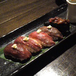 馬肉料理 和牛もつ鍋　姫桜 - 5種類の握り