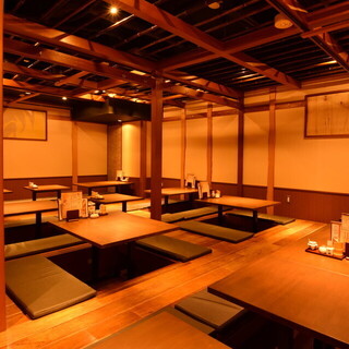 A relaxing space that makes you feel at ease. Private rooms available! reserved for 50 people ~◎