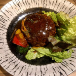 イタリア食堂BiBBER - 短角牛ハンバーグ