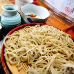 喜久家 - 料理写真:なめこおろし(￥750)。平打蕎麦は真ん中あたりに。