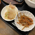 わ楽 - キンピラ、白菜漬け