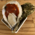 TOKYO MEAT酒場 - 大きな生牡蠣カクテルソース