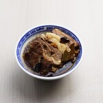 香港冰室 - 香港おでん・牛バラ肉