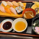 すし処 縁 - 寿司定食＋うどん（小）