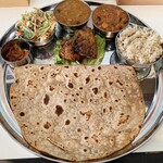 インダスレイ - Chapati Set 1250円
            （Lunch Set）