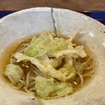 松川 - 冷やしの自家製蕎麦 白魚と蕗の薹の天ぷら