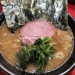 家系ラーメン とらきち家 - 